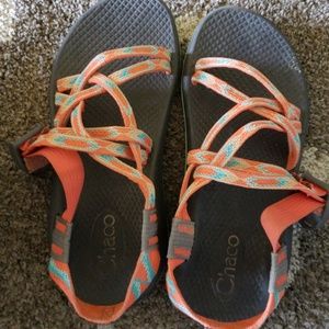 Kids chaco coral zig zag size 3